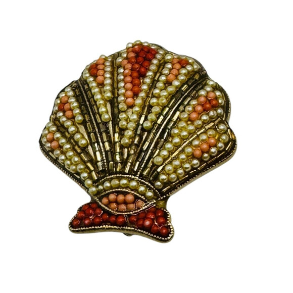 Vintage Liz Claiborne Sea Shell Brooch Pin Signed LC 2x2" - Picture 1 of 6